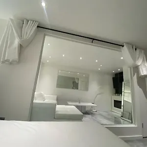 https://apt-a-comfort-peaceful.cambridgehotelsuk.com